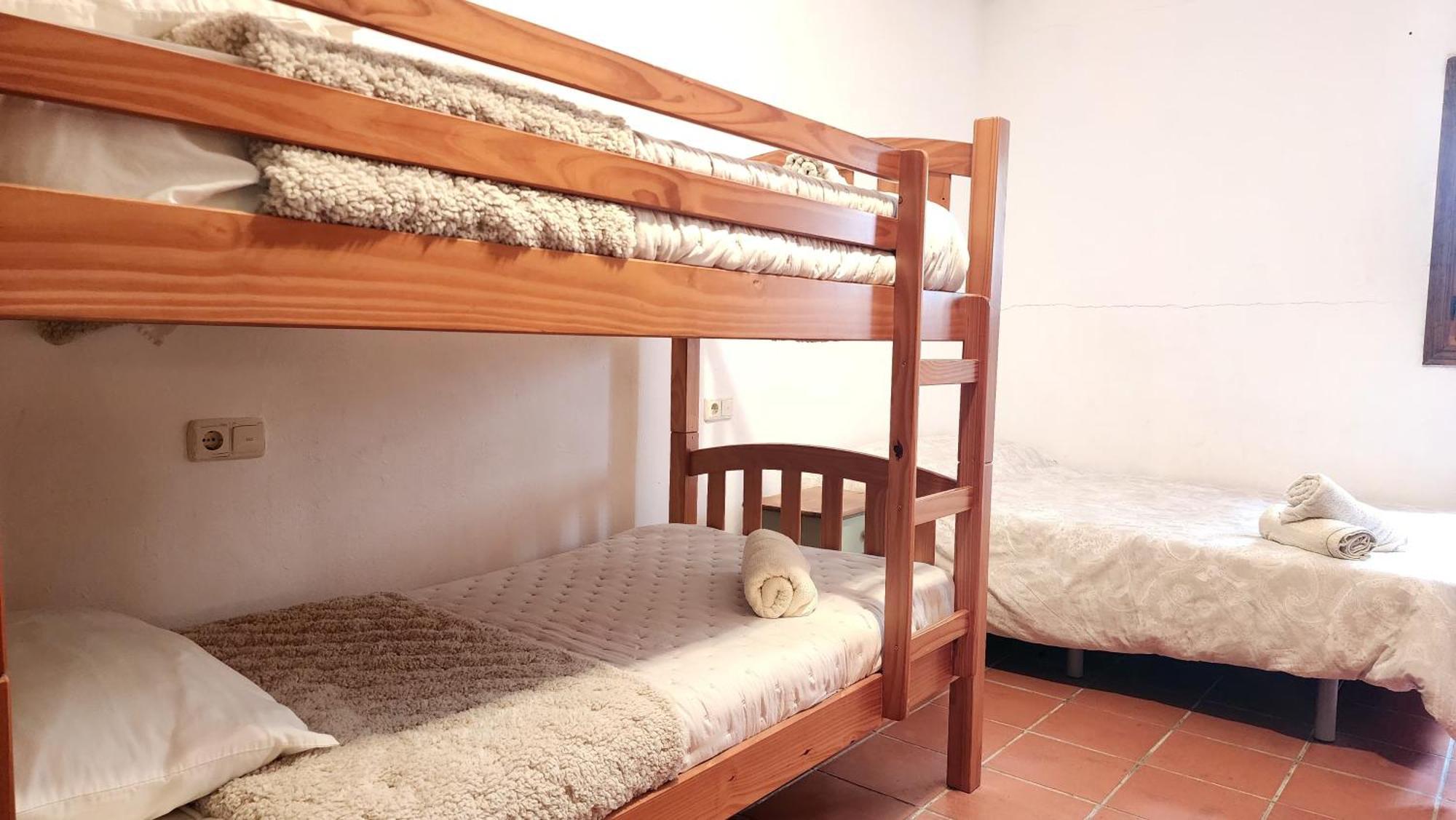 Bakit House - Casa Rural Con Piscina 阿桂拉斯 外观 照片